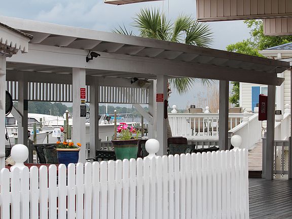 5th image of 815 Bayshore Dr