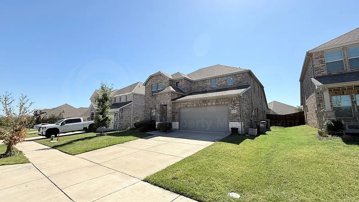 4 bed, 4.0 bath, 3112 sqft, $2,845 — Photo 3