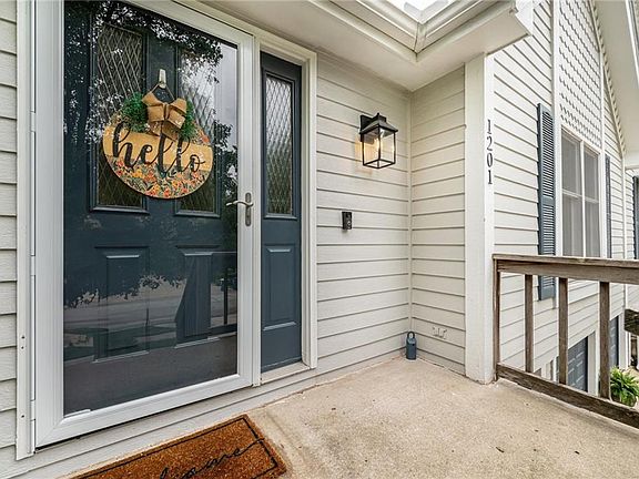 5th image of 1201 Wellington Way