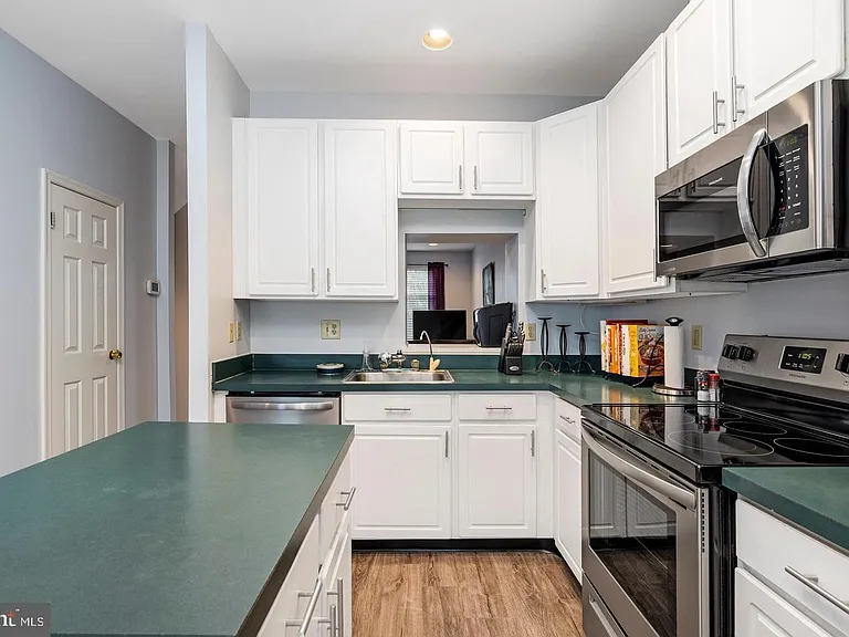 8415 Gold Sunset Way — Photo 12