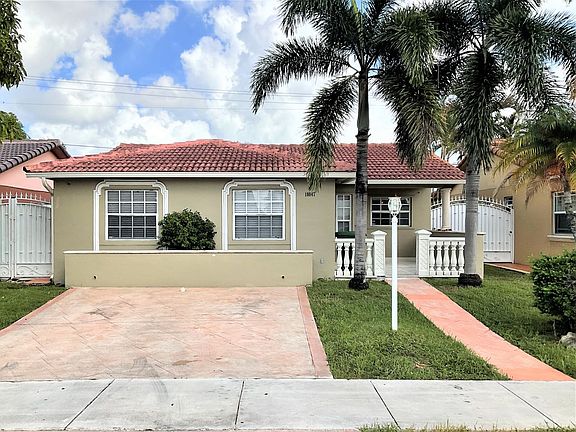 2nd image of 10047 NW 129th Ter