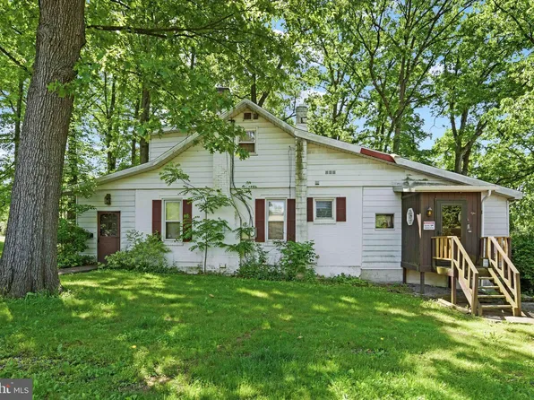 308 Beaver Rd, Harrisburg, PA 17112