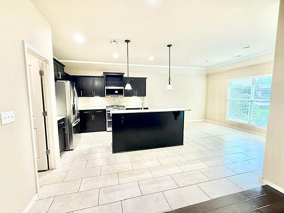 4th image of 13422 S 19th Ct