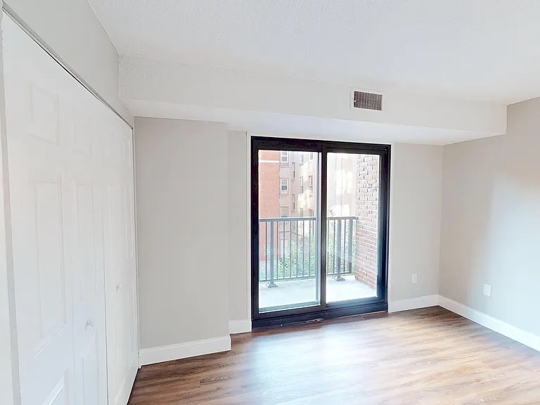 49 Marion — Photo 24