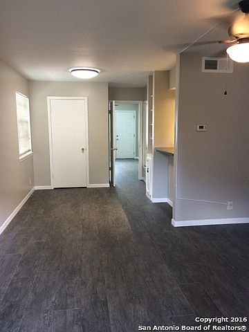 1st image of 2811 Woodbury Dr