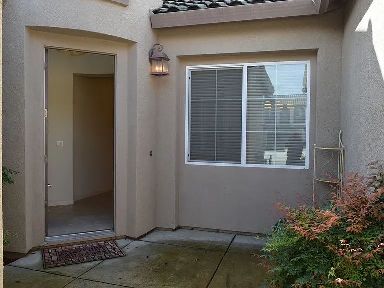 16210 Sheltered Cv E — Photo 8
