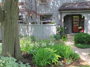 81 Shoreline Rd UNIT 342, Barrington, IL 60010