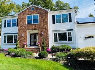 20 Bernice St, Edison, NJ 08820