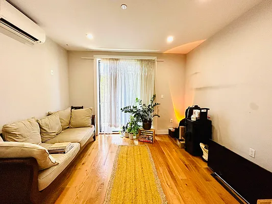 Rented by GROOME REALTY LLC | media 22