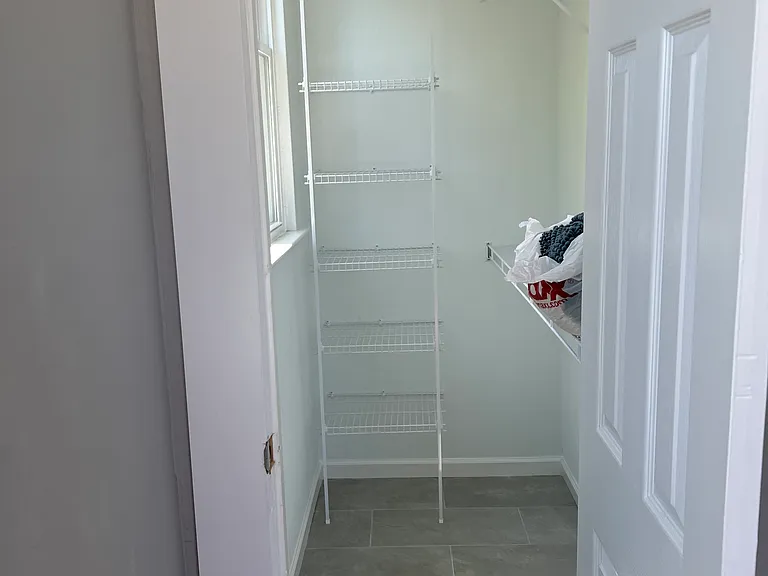 211 Shuler St — Photo 28