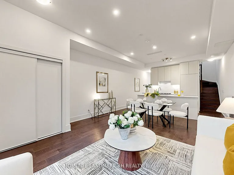 270 Davenport Rd #Townhouse 6 — Photo 16