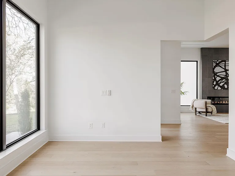 2504 Bluffview Dr — Photo 30