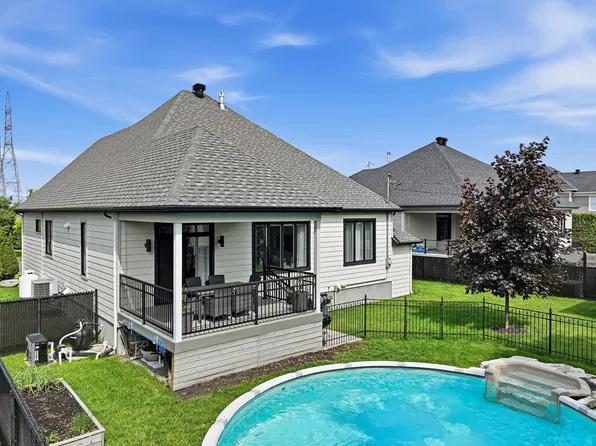 130 Rue Bourgeois, Saint Mathieu De Beloeil, QC J3G 0N1