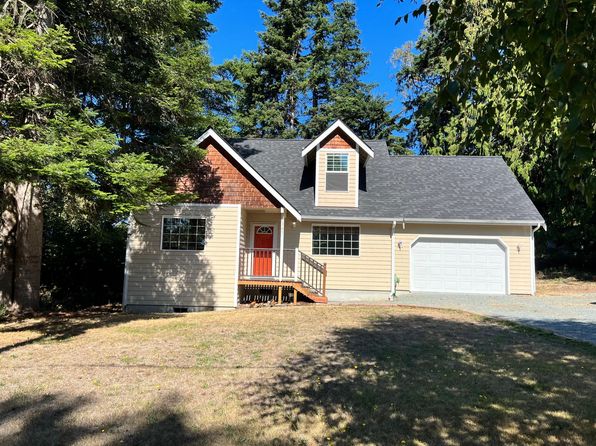 1365 Admirals Dr, Coupeville, WA 98239