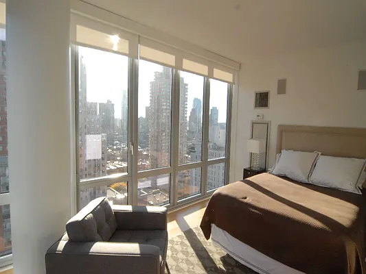 Rented by Sotheby's International Realty | media 1