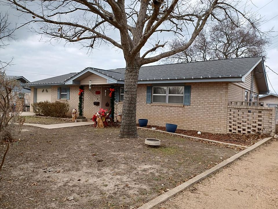 1st image of 116 Village Dr