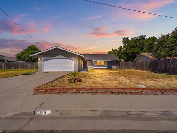 155 Lum Dr, Lemoore, CA 93245