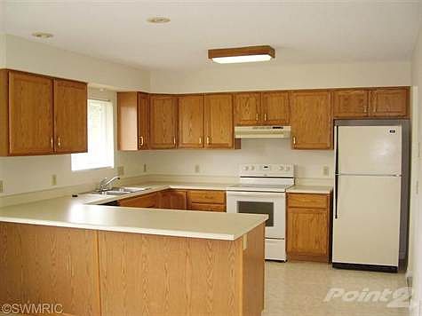 4th image of 6537 Fredonia Cir