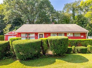 355 Pondview Dr, Southington, CT 06489