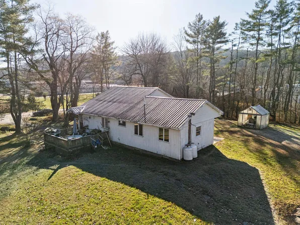 100 Cope Lane, Hartford, VT 05001