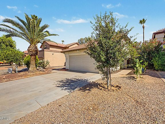 5th image of 929 E MANOR Drive