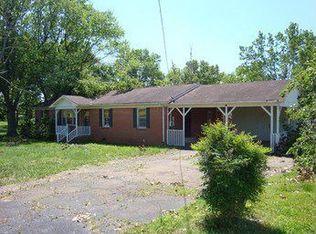 41 Johnson Rd, Fayetteville, TN 37334