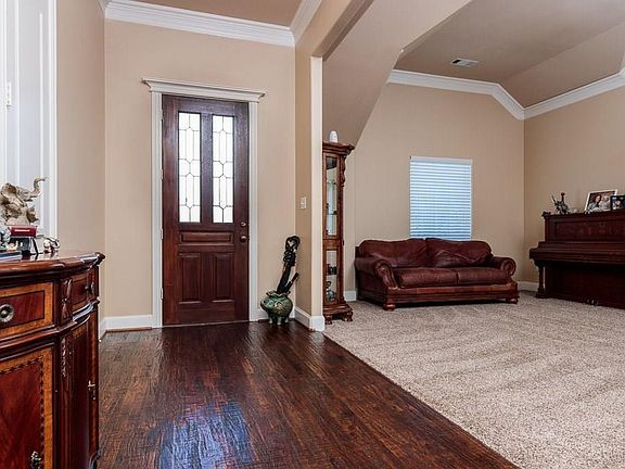 2nd image of 622 Green Apple Dr