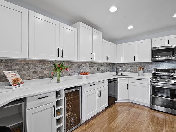 5th image of 175 Lake Blvd APT 360