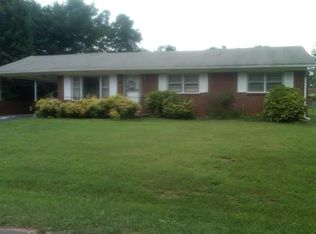 614 Susan Dr, Collinsville, VA 24078