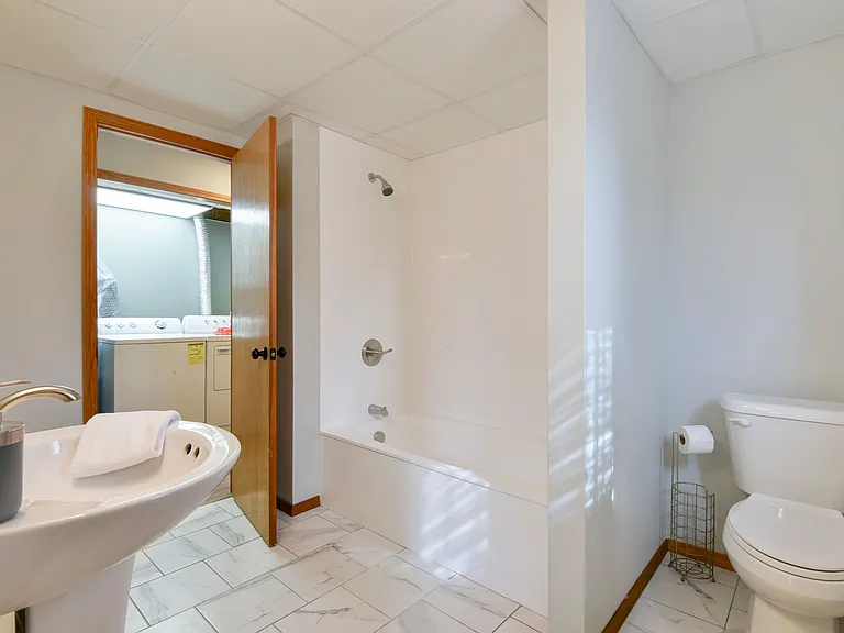 350 Campbell Point Rd #1 — Photo 17