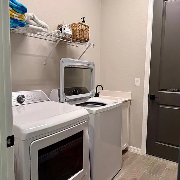 17577 Santorini Ct — Photo 20