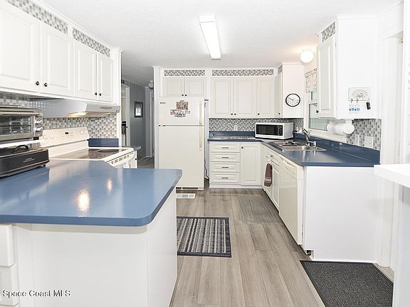 5th image of 929 Dogwood Dr