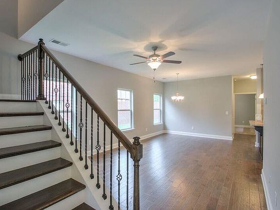 5th image of 157 Winslow Ct Lot 102