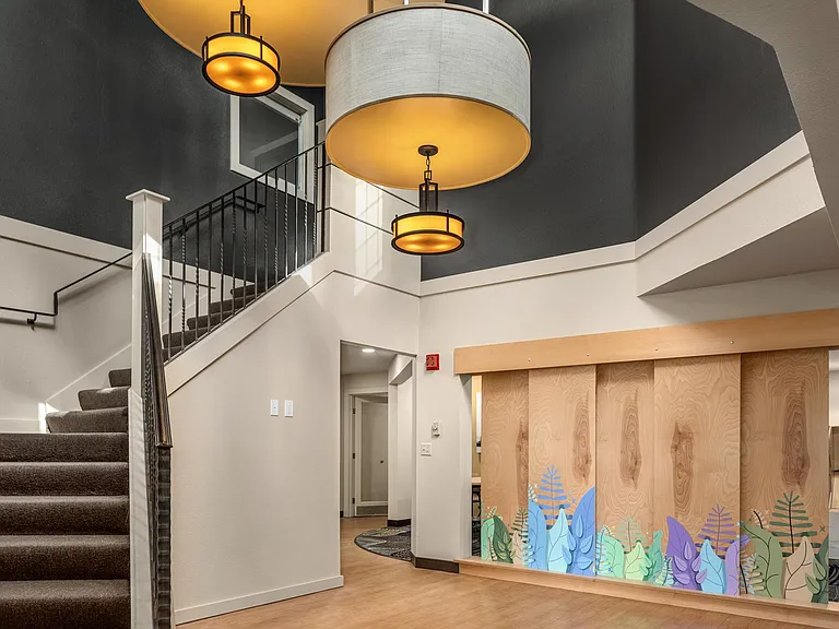 Crown Pointe — Photo 33