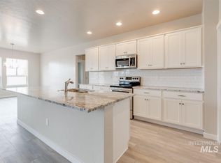 5280 N Willowside Ave, Meridian, ID 83646