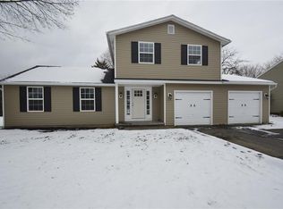 28 Cutter Dr, Rochester, NY 14624