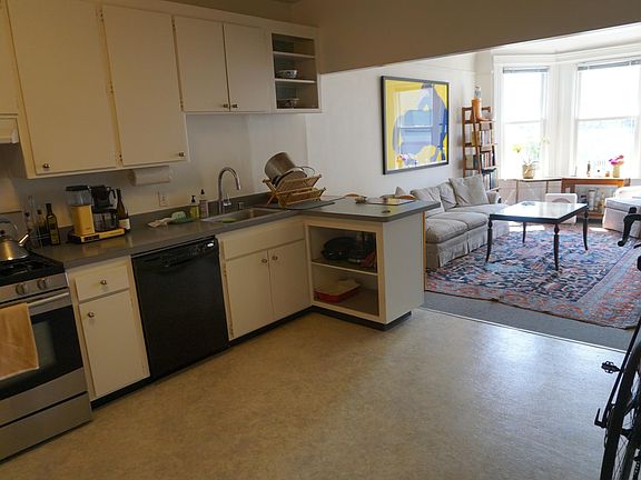 5th image of 2968 Bush St