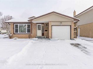 899 Ashdale Cres W, Peterborough, ON K9H 7H6