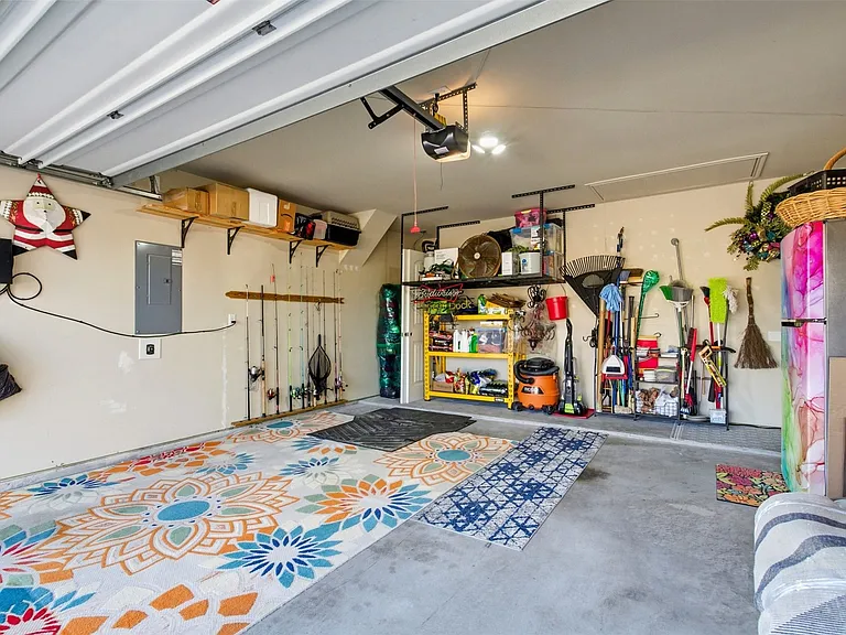 1036 Decker Dr — Photo 32