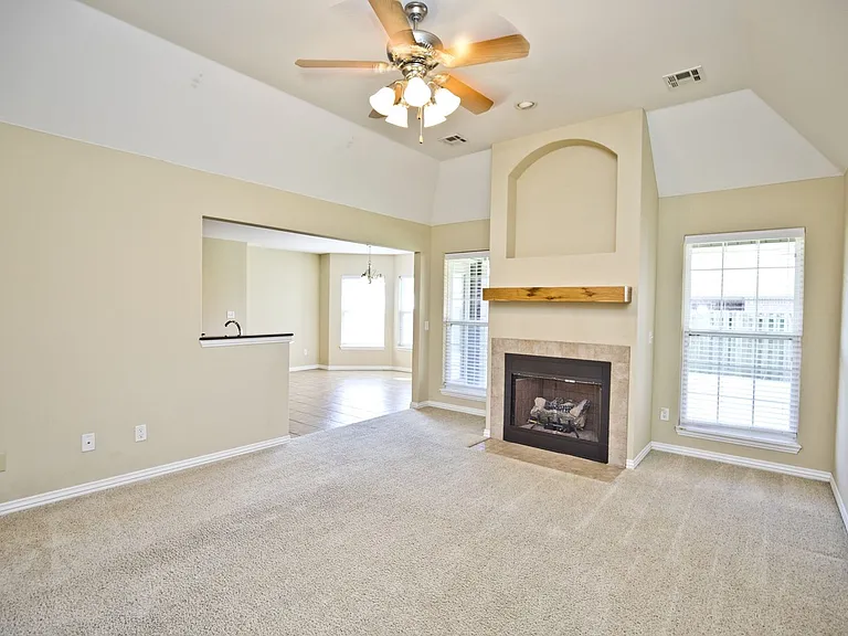 1250 Torbay Trce — Photo 4