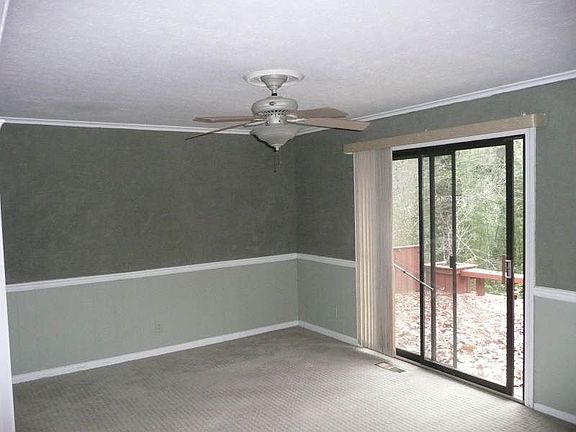 3rd image of 1322 Stoneybrook Dr