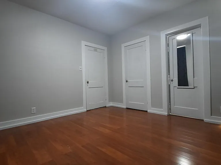 10 Blue Ridge Ave #4 — Photo 7