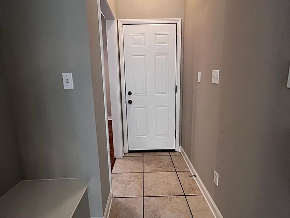 4th image of 10213 Adikson Dr
