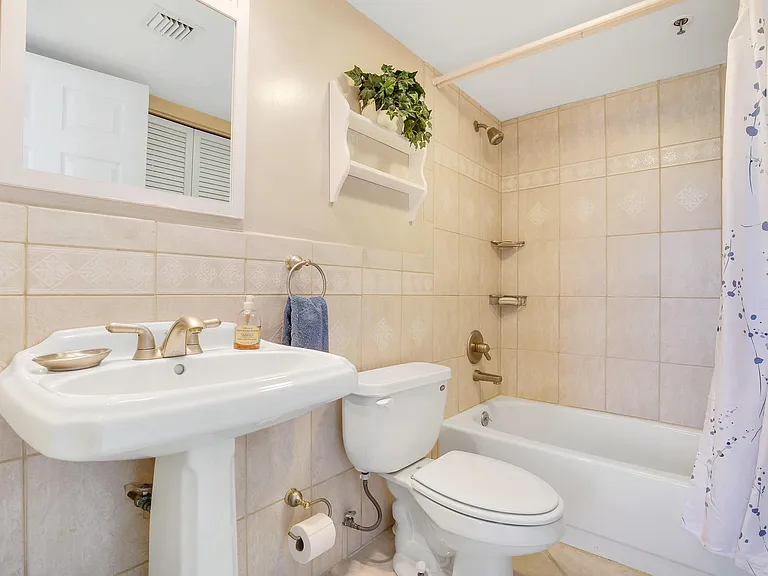2687 N Ocean Blvd #5010 — Photo 17