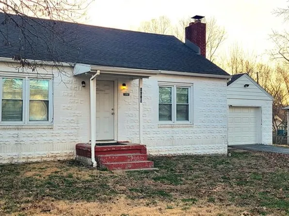 1025 S Forest Ave, Independence, MO 64050