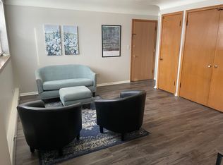 238 Dunlap St S #7, Saint Paul, MN 55105