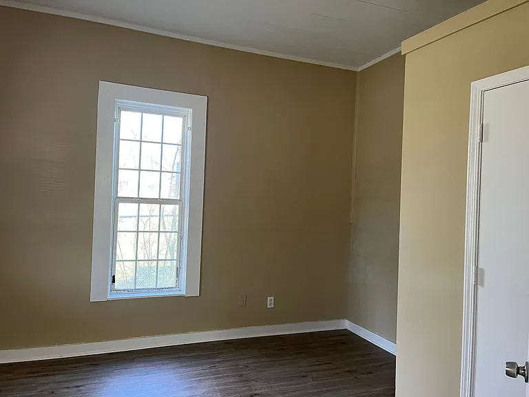 629 Wright St — Photo 3