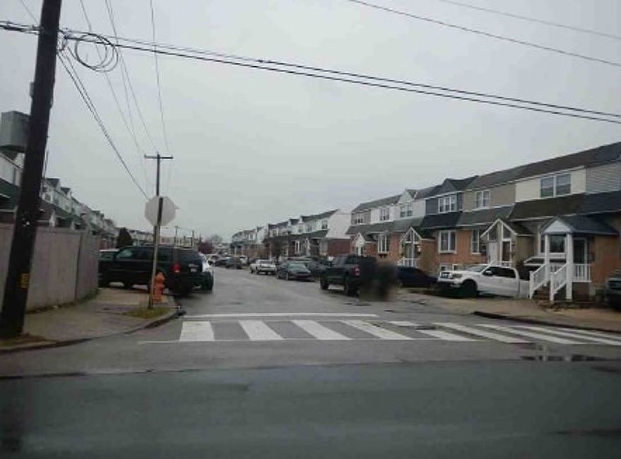 Exterior Neighborhood (street photo)