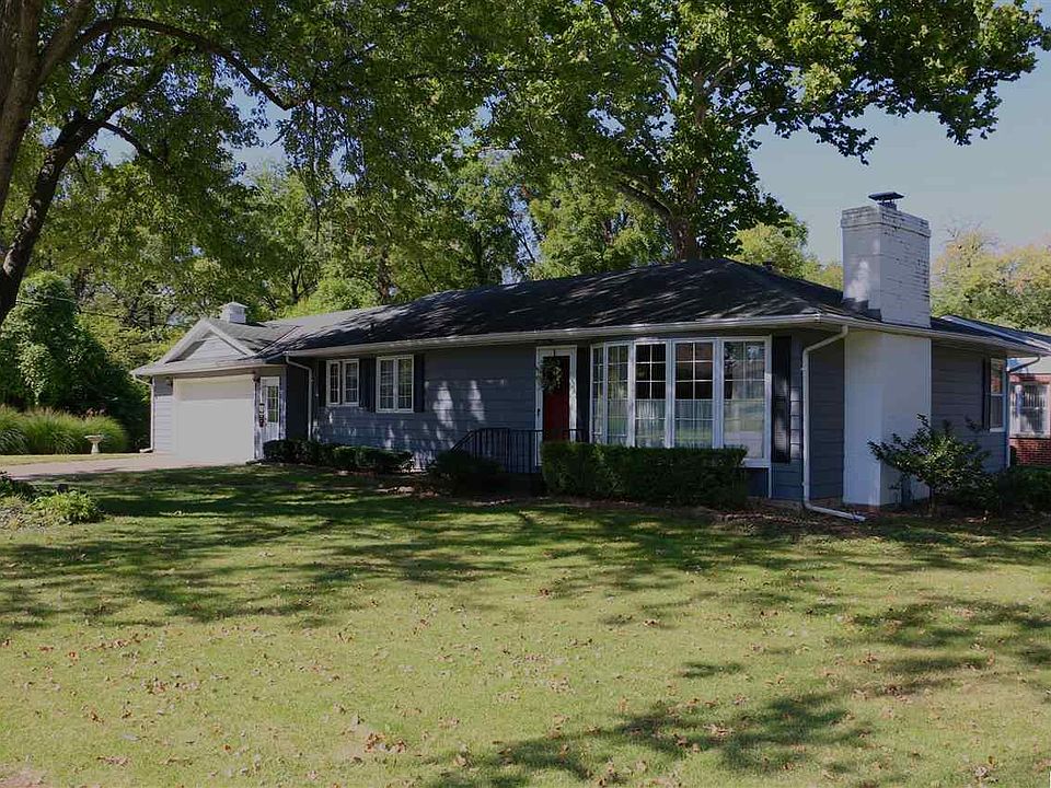 1st image of 733 N Hilltop Dr