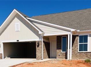 19 Warrior Ct, Hoschton, GA 30548